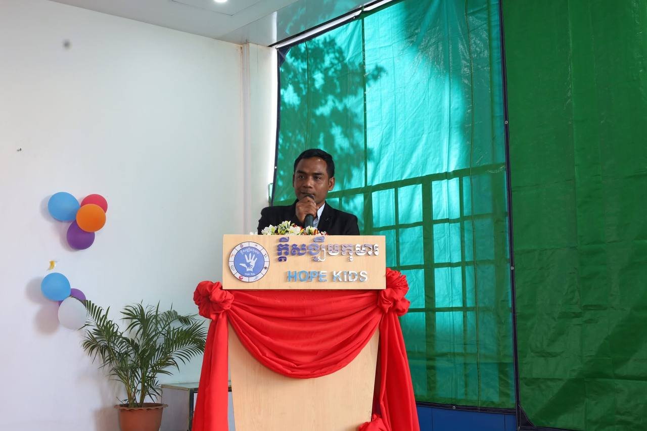 Experienced speech therapist providing care for children in Cambodia